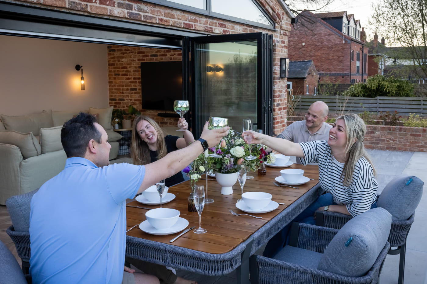 6–8 Seater Outdoor Furniture