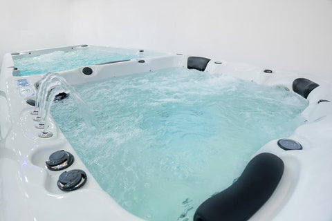 Hydro Vellamo Dual Climate Swim Spa